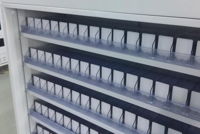 Store Cigarette Shelf Pusher Divider Tray