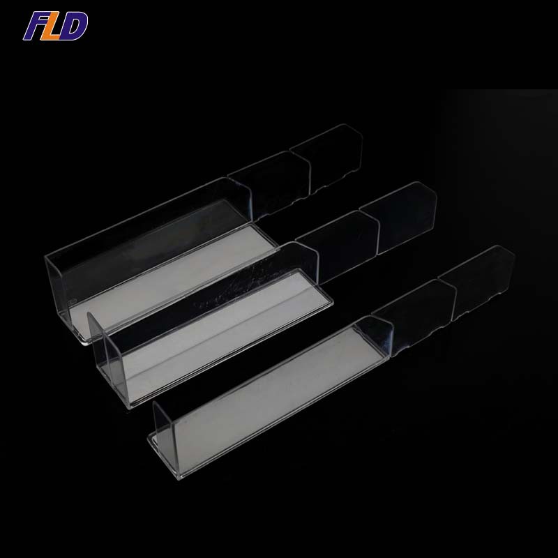 Plastic shelf divider