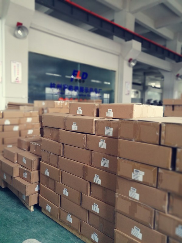 A Batch Of Goods To British Customers